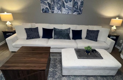 Benton House | Great comfy place and convenient location