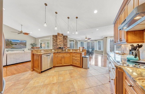 Goodview House | Great Escape on Smith Mountain Lake - Lakefront, Private Dock, & Hot Tub