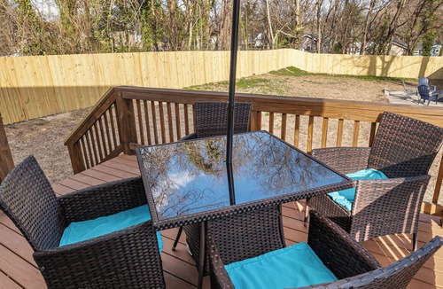 Greensboro House | Great for Groups 3BR/3.5BA Greensboro Home -Private Baths Near Coliseum