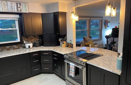 Arlington House | Great Place to Stay when Visiting - Pet Friendly