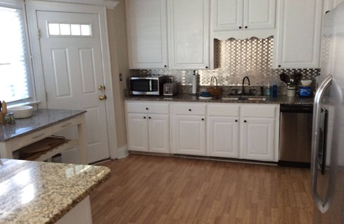 Greenville House | Greenville Classic House. 4 bdrm, 3 bath. Walk to Ecu sporting events. Dogs ok