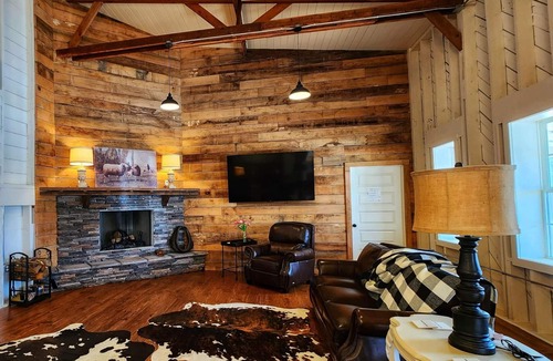 Altamont Resort | Greeter Falls Lodge Event Venue