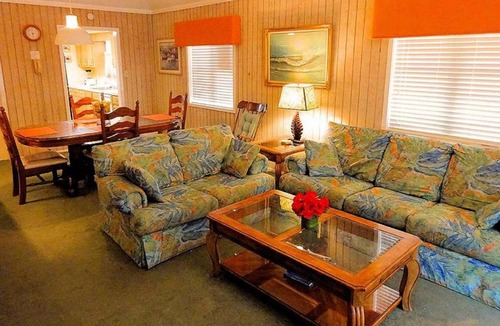 Myrtle Beach House | Guest Cottage 40 3BR 2BA 2nd Row Cottage near popular Shore Drive