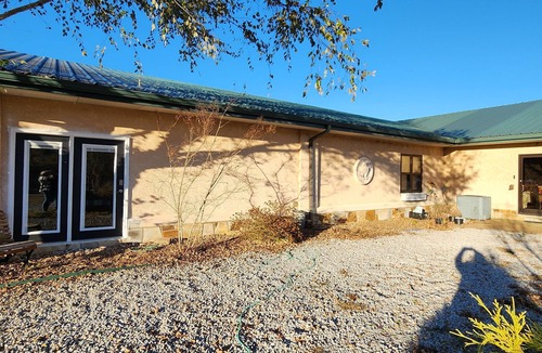 Saint Andrews Apartment | Guest Suite in Cowan with private entrance: 10 min to University of the South