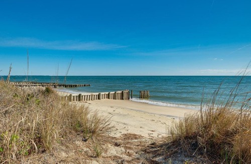 Gwynn House | Gwynn's Island Gem | Private Beach & Bay Views