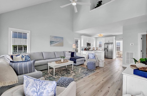 North Carolina Coast House | Hammock Dreams - Newly renovated, Close to beach, Boardwalk, restaurants, shops