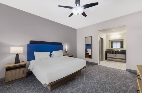 Leeds Hotel | Hampton Inn Birmingham Leeds