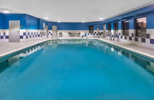 Mount Saint Joseph Hotel | Hampton Inn Cincinnati Airport-North