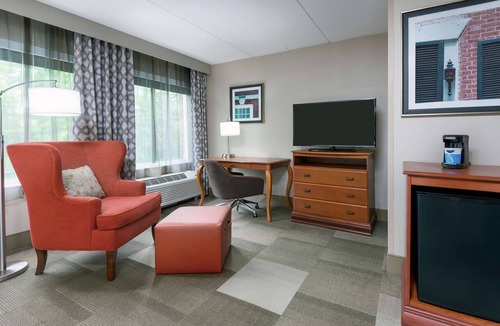 Danbury Hotel | Hampton Inn Danbury