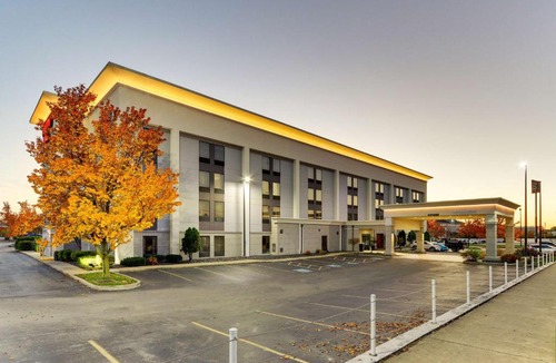 Springfield Hotel | Hampton Inn Springfield