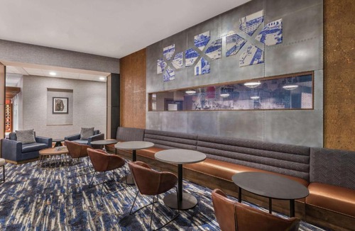 West Central Hotel | Hampton Inn & Suites Fort Wayne Downtown