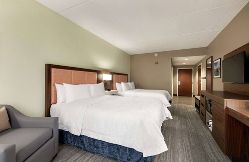 Frederick Hotel | Hampton Inn & Suites Frederick-Fort Detrick