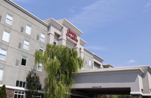 Greensboro Hotel | Hampton Inn & Suites Greensboro/Coliseum Area