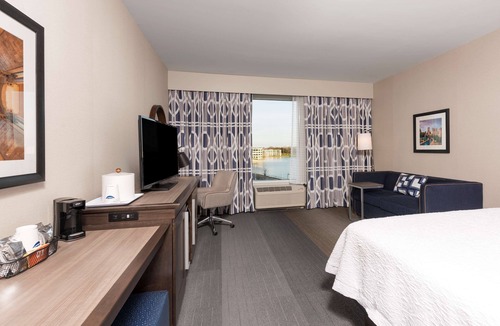 Indianapolis Hotel | Hampton Inn & Suites Indianapolis-Keystone
