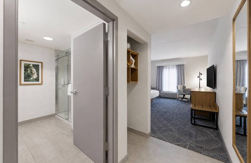 Woodstock Hotel | Hampton Inn & Suites Woodstock, VA