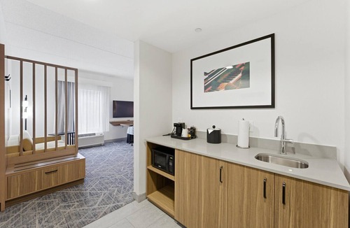 Woodstock Hotel | Hampton Inn & Suites Woodstock, VA