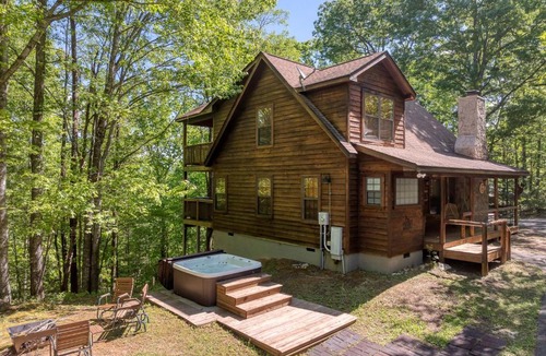 Townsend Ski Chalet | Happy Camper Cottage
