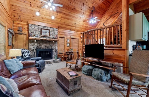 Townsend Ski Chalet | Happy Camper Cottage