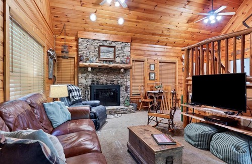 Townsend Ski Chalet | Happy Camper Cottage