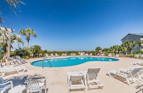 Beachwalk House | Harbor Island M118