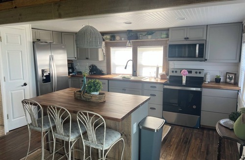Harkers Island House | Harkers Island Historic Waterfront Cottage Established 1912 Gracie’s Landing
