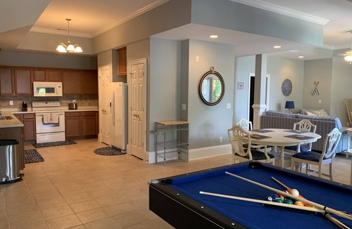 Littleton House | Harper’s Hideaway Lake Gaston Retreat