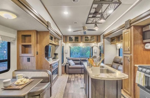 Pickens House | Have a 5th- Table Rock SC Glamping
