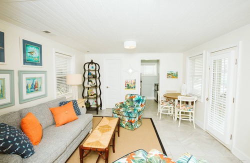 Morehead City Cottage | Heart of Historic Beaufort - 129 Craven Street 300 feet from Beaufort Waterfront