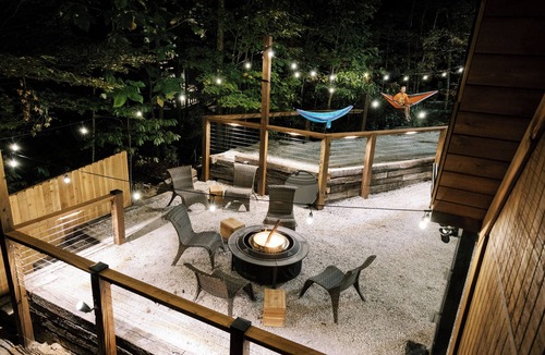 Wellington Cabin | Hemlock & Jade