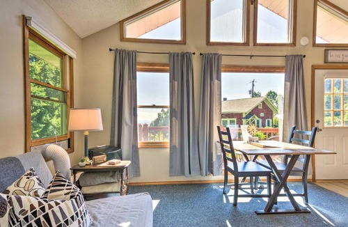Hendersonville Apartment | Hendersonville 'Cantrell Cottage' - Smoky Mtn View