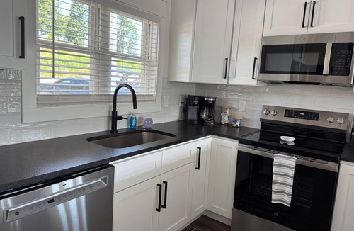 La Follette Villa | Here comes the Sun! 4-bedroom villa in enchanting Morley with AC