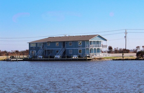 Nags Head Apartment | Herring Hideaway 1 Queen Standard Fin N Feather