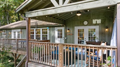 Lake Sequoyah House | Hick's Lakehouse