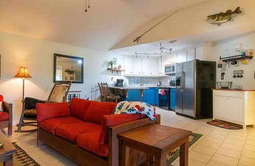 Helen Cabin | Hide Away, Peaceful, Cozy cabin