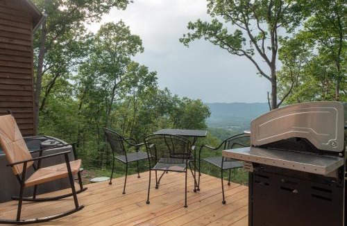 Rileyville House | Hideaway Tiny Cabin, Hot Tub, View, Firepit