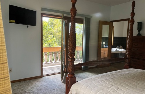Golconda House | Hideaway House on the River