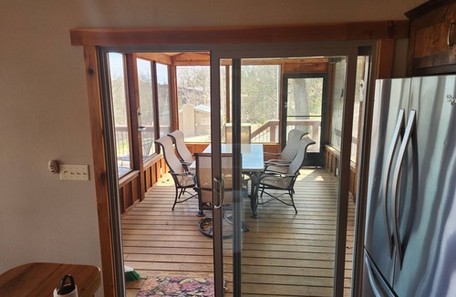 Shell Knob House | High Dive Cabana a Serene 3-bedroom home in charming Shell Knob. Great location