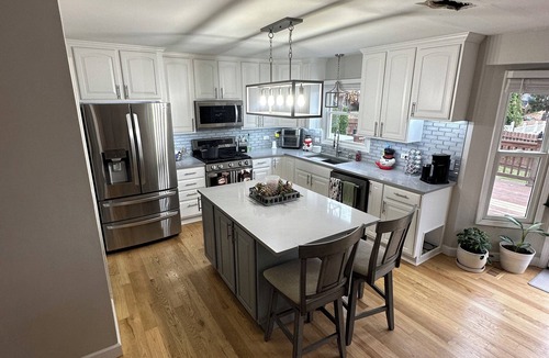 Bartlett House | Highly rated on Air! Fully Furnished Executive Home, Lux Amenities