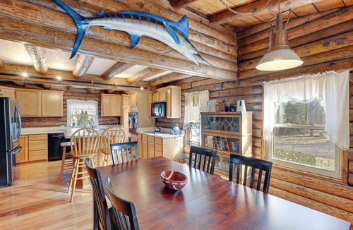 Bloomington Cabin | Hike, Fish & Boat Nearby! Bloomington Family Cabin