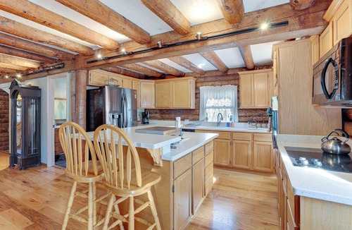Bloomington Cabin | Hike, Fish & Boat Nearby! Bloomington Family Cabin