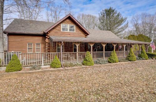 Bloomington House | Hike, Fish & Boat Nearby! Bloomington Family Cabin