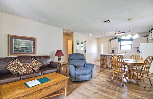 Lake Tansi Condo | Hiking Boots, Golf Clubs & Summer Memories