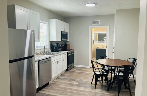 Bowling Green Apartment | Hilltopper Haven - Charming 1-bedroom duplex in downtown Bowling Green