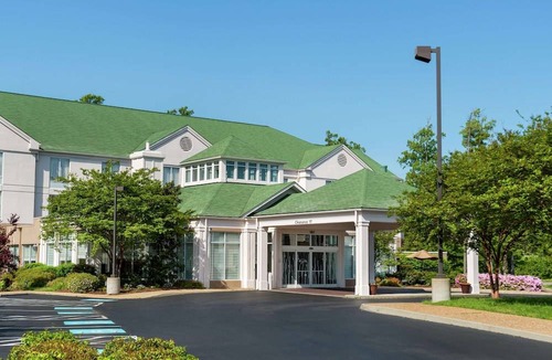 Central Newport News Hotel | Hilton Garden Inn Newport News