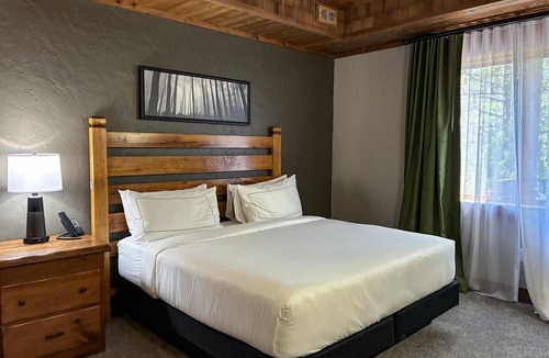 Shell Knob Hotel | Hilton Grand Vacations Club Stonewater Cove Shell Knob
