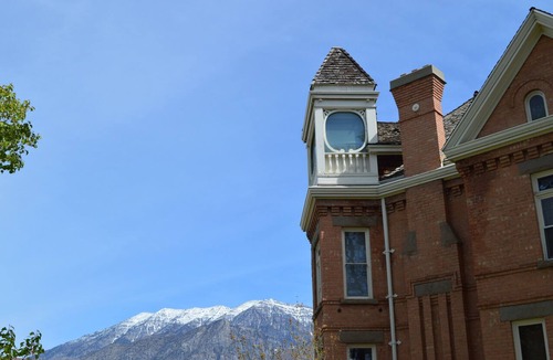 Central Business District House | Hines Mansion