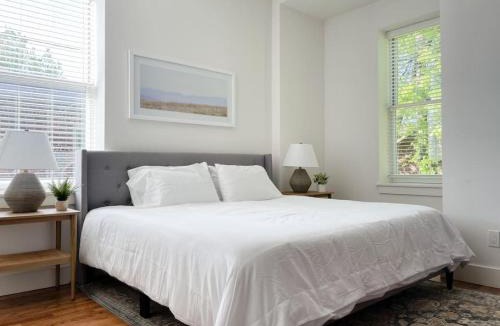 Downtown Knoxville House | Historic 1900s Townhome with a Modern Flair