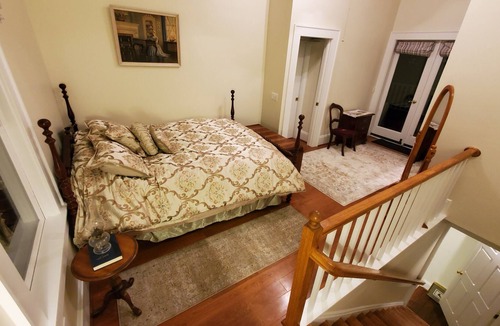 Keene House | Historic Grand Southern Estate w/pool and 12 acres, just outside Lexington, KY!