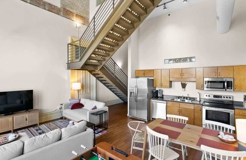 Downtown Louisville Apartment | Historic Whiskey Row Lofts in Heart of Downtown