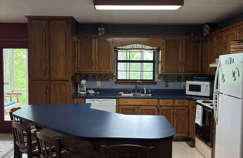 Benton House | Hiwassee River House: Lake Access!